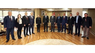 Lider Büyükakın, “Öğretmenlerimize şükran borçluyuz”