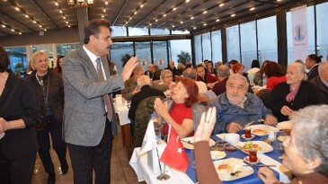 Lider Kırgöz, öğretmenler ile kahvaltıda buluştu