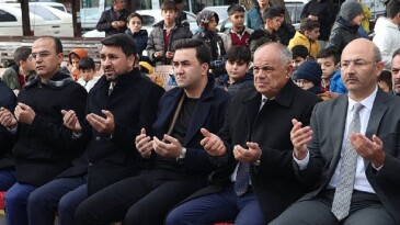 Lider Öztürk filistin için düzenlenen kermese dayanak verdi