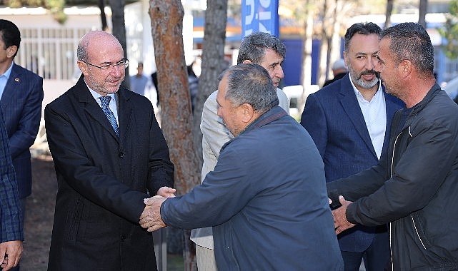 Lider Pekyatırmacı anadolu teknik sanayi camii’nde vatandaşlarla buluştu