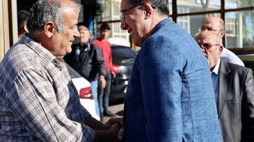 Lider Savran sanayi esnaflarıyla kahvaltıda buluştu