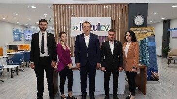 Lider Savran’dan esnaf ziyareti