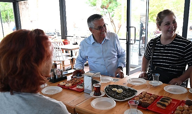 Lider Topaloğlu, El Sanatları Platformu üyeleriyle bir ortaya geldi