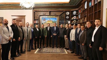 Mhp ‘den lider Savran’a ziyaret