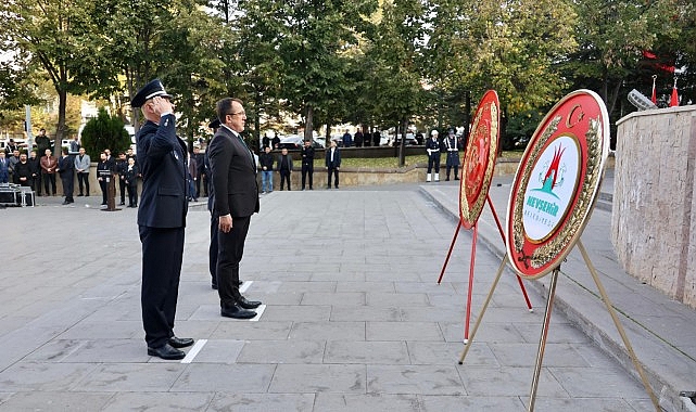 Mustafa Kemal Atatürk’ü hürmet, hasret ve rahmetle anıyoruz