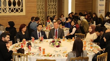 Öğretmenler Yemekte Buluştu