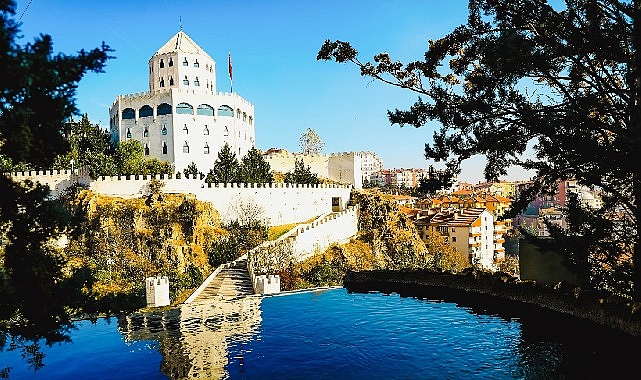 Soğuk havayı karpostallık manzaralar ısıtıyor