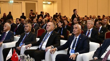 Ticaret hacmini ve yatırım seviyesini artırmalıyız 