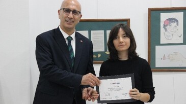 Tomris Uyar’ın hikayesini çizgilerle anlattılar