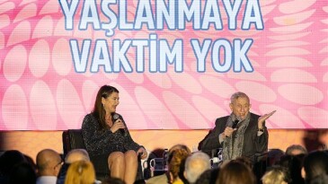 Usta Tiyatrocu Haldun Dormen Birinci Sefer Tarsus’ta Sahnede