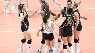 VakıfBank, PTT’ye de set vermedi