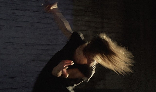 Akbank sanat’ta simyasal bir seyahat, disiplinler ortası canlı bir performans “dreamer”