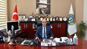 Belediye başkanlığı makamına Hüseyin Vasfi Güner vekalet edecektir