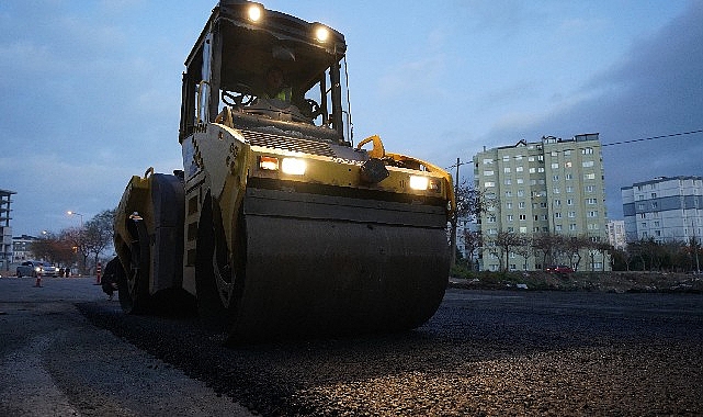 Beylikdüzü yol çalışmaları 10 mahallede eş vakitli devam ediyor