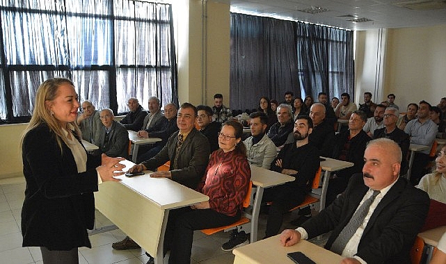 Bitkilerin Profesörü Prof. Dr. Aysun Bay Karabulut, EÜ Bağlantı’ya konuk oldu