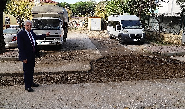 “Bize teslim edilen yolları süratle onarıyoruz. Teslim edilmeden onarma talihimiz yok”