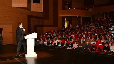 “Bozkırın Tezenesi” Yenişehir’de anıldı