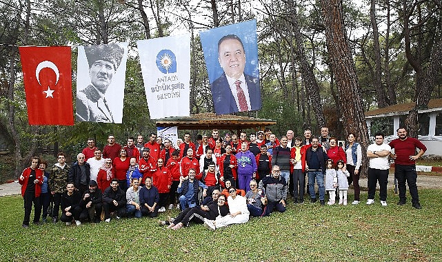 Büyükşehir Gençlik Kampı özel konuklarını ağırladı