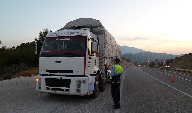 Büyükşehir Zabıta Takımları 1060 Kontrol Gerçekleştirdi