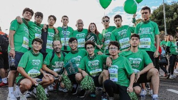 Darüşşafaka, tarihî bağış rekoruna imza atan koşucularını ödüllendirdi   