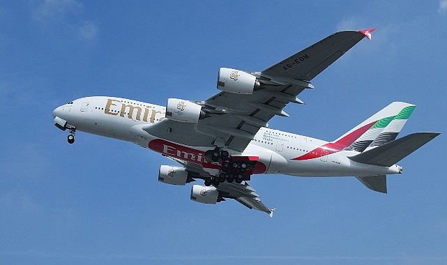 Emirates, %100 Sürdürülebilir Havacılık Yakıtı ile A380 şov uçuşu gerçekleştiren dünyanın birinci havayolu şirketi oldu