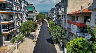 Gaziemir’in yollarında ağır çalışma