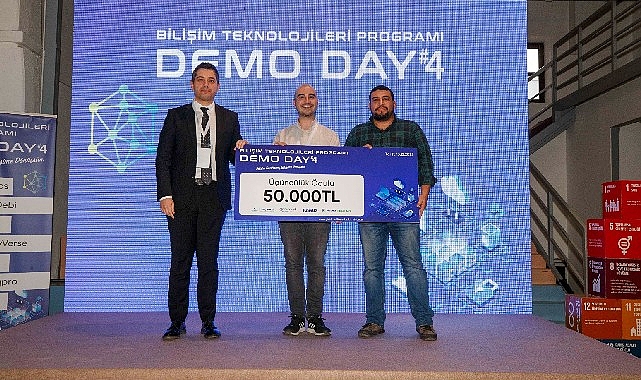 Girişimcilik Merkezi İzmir 2023’ün en başarılı yenilikçi fikirlerini ödüllendirdi