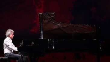 Havasi’den Antalya’da unutulmayacak konser