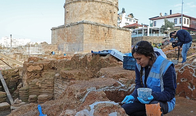 Hıdırlık Kulesi etrafına seyir terası projesi başladı 