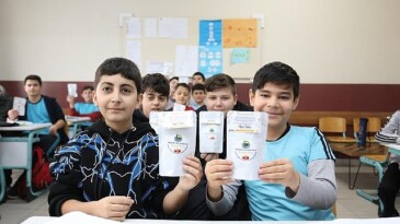 İnegöl’de Yerli Malı Haftası Özündenkuru İle Kutlandı