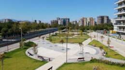 İzmir’in en hoş parkları Bayraklı’da