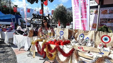 Kemer’de yılın son “Üreten mesken hanımları kermesi”