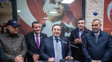 Lider Batur’a miting üzere karşılama