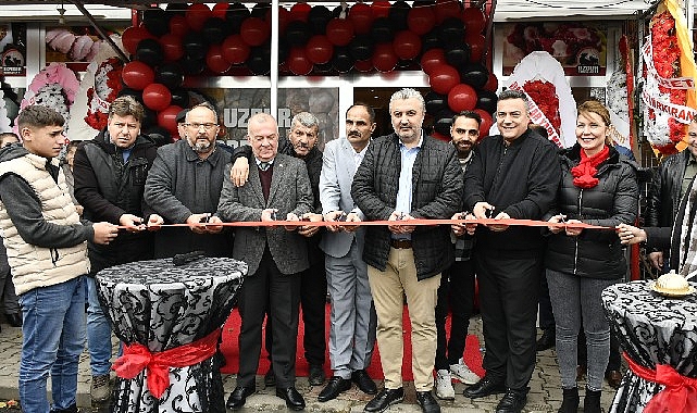 Malkara belediye lideri Ulaş Yurdakul Uzdur Kardeşler et’in açılışını gerçekleştirdi.