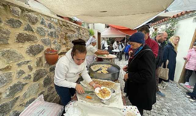 Narlıdere, Toprak ana Günü’nü nar ve aşure ile kutladı