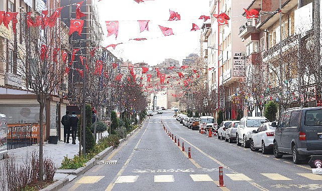 Nevşehir’i bayraklarla donatıyoruz