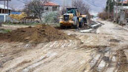 Yahyalı’da yollar asfaltlanmaya hazırlanıyor