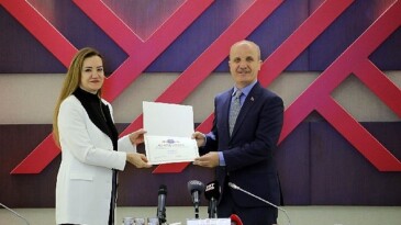 YÖK raporuna deü damgası: türkiye’nin tepesinde