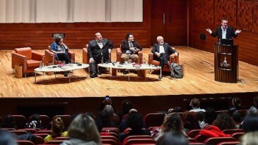 Akademisyenler “Yüzyılın Ekonomisi”ni anlattı