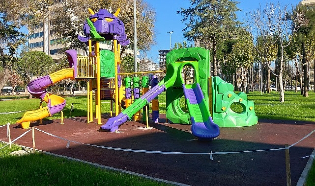 Bayraklı parklarıyla hoş