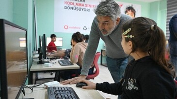 ‘Bu Atıklar Kod Yazıyor’ Projesi 10 Sınıfa Ulaştı