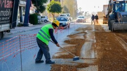 Büyükşehir Belediyesi Varsak’ta eski içme suyu çizgisini yeniliyor