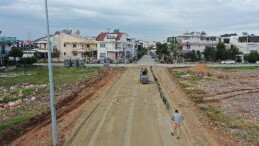 Didim’de yol çalışmaları tüm süratiyle devam ediyor