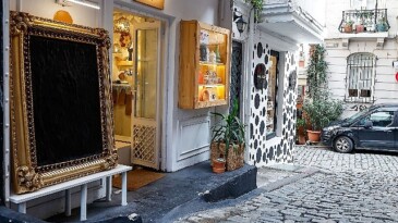 Dükkânda Sanat Var! Kentin bohem-şık noktası Tophane’de, sokak sanat ile buluştu…