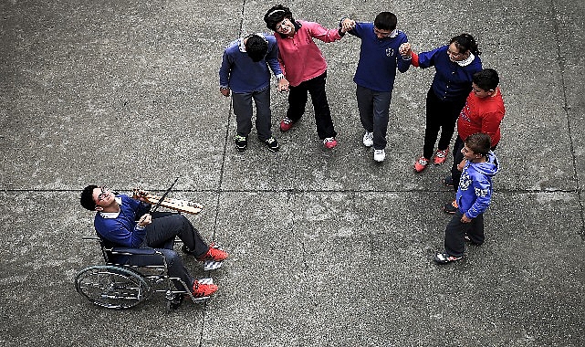 Eğitimi fotoğraflarla anlattılar : Eğitimin Yaşama Yansımaları Fotoğraf Standı açılıyor!