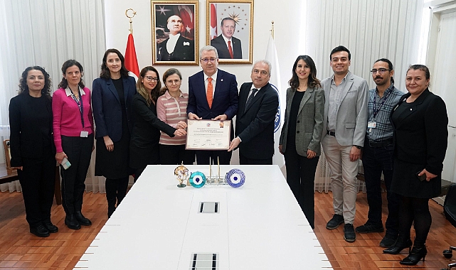 EÜTF Çocuk Sıhhati ve Hastalıkları Anabilim Kısmına “Uzmanlık Eğitimi Akreditasyon Belgesi”