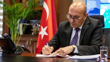 İzmir Büyükşehir Belediyesi Kemeraltı’ndaki yeni yıl etkinliklerini iptal etti