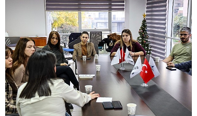 Karşıyaka’da “Yerel İdarelerde Tesirli Geri Dönüşüm” konuşuldu 