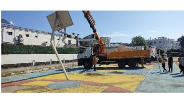 Kemer Belediyesi’nden okullara bakım