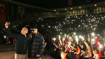 Lider Çebi’den gençlere : Hayallerinizden vazgeçmeyin